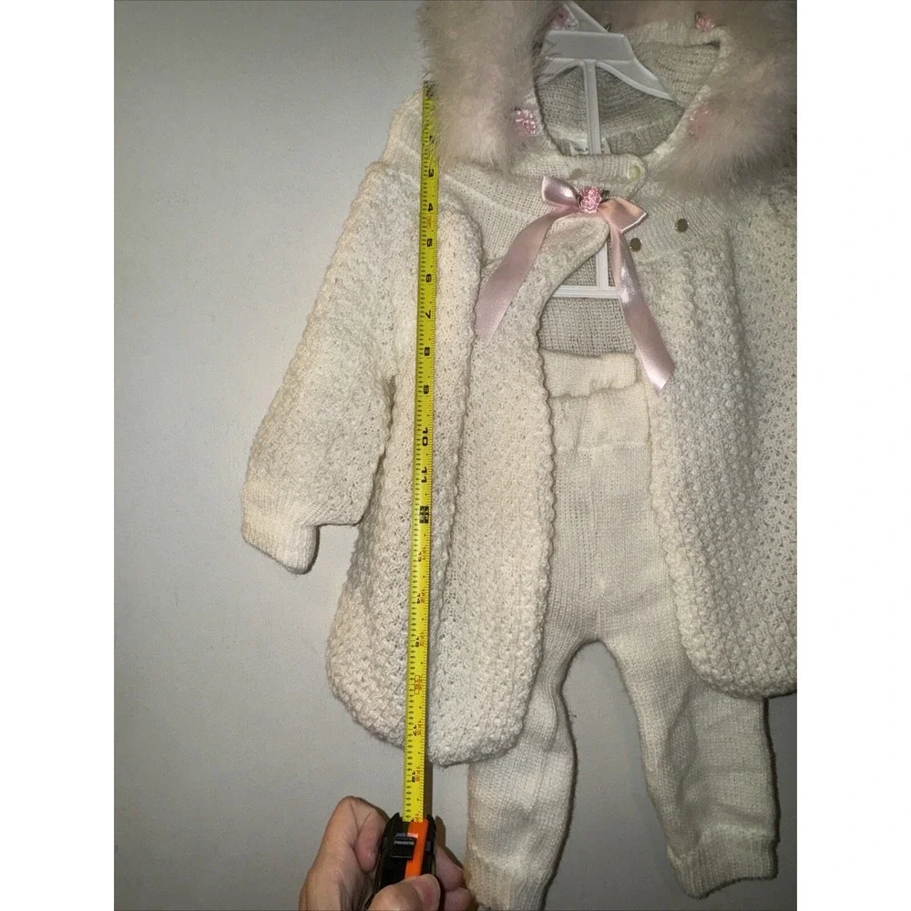 Vtg Baby Sweater 2 Pc Outfit Hooded Feathers White Pink Rose Buds sz 12 Mo Flaw